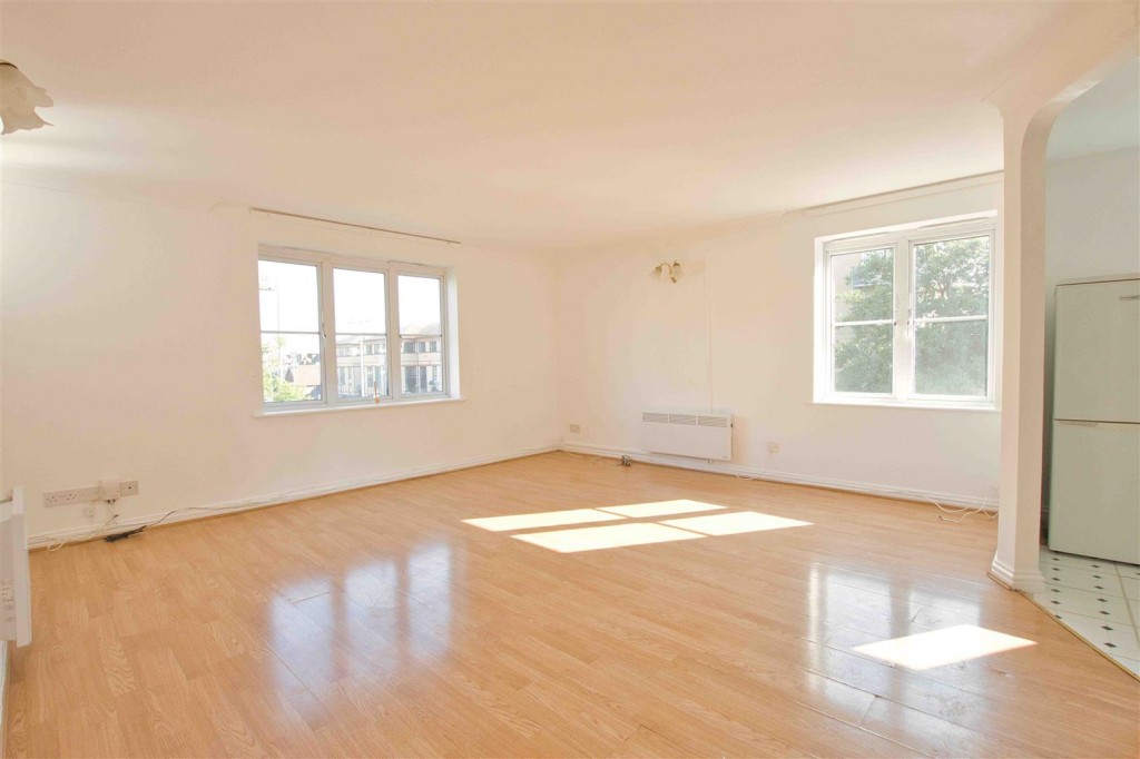 Trinity House Station Road, Borehamwood, 2 bedroom, Flat