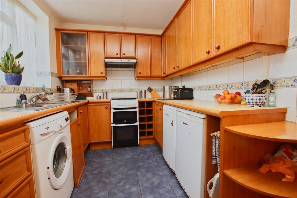 Images for Reston Path, Borehamwood EAID:SIMMONSESTAPI BID:1