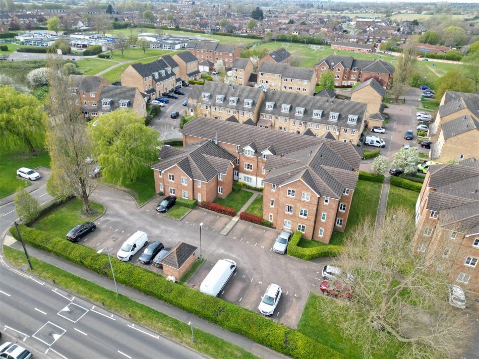 Images for Sommerville Court, Alconbury Close, Borehamwood EAID:SIMMONSESTAPI BID:1