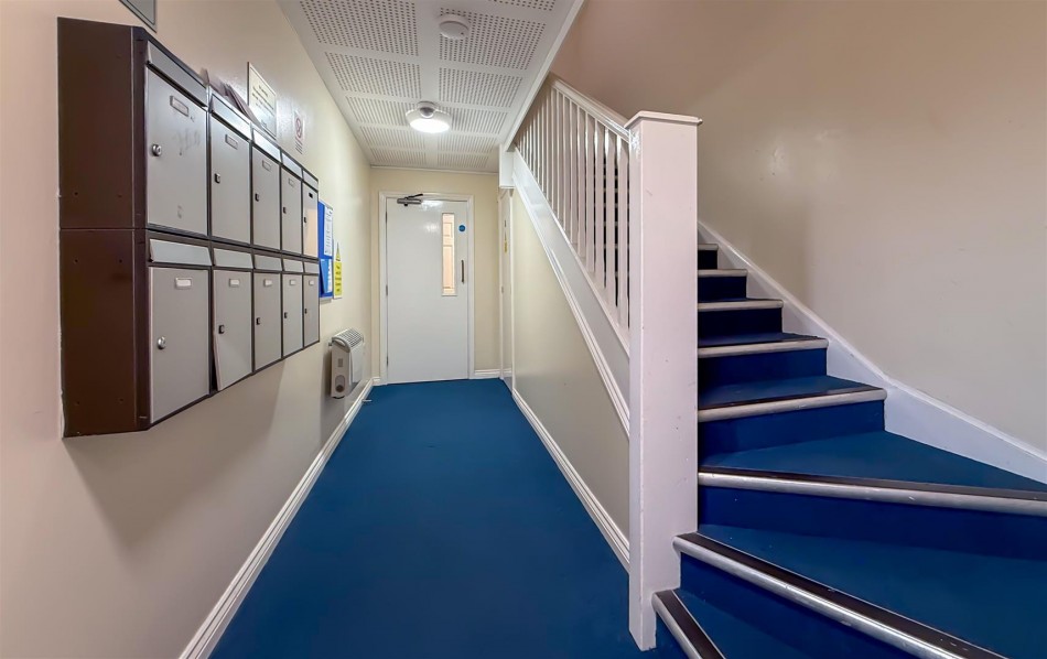 Images for Sommerville Court, Alconbury Close, Borehamwood EAID:SIMMONSESTAPI BID:1