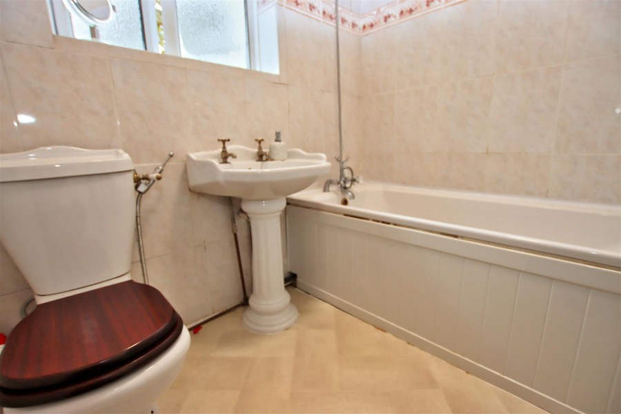 Images for Delius Close, Elstree EAID:SIMMONSESTAPI BID:1