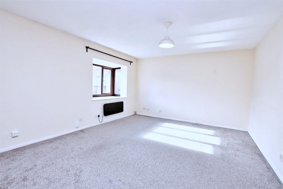 Images for Lion Court, Borehamwood EAID:SIMMONSESTAPI BID:1