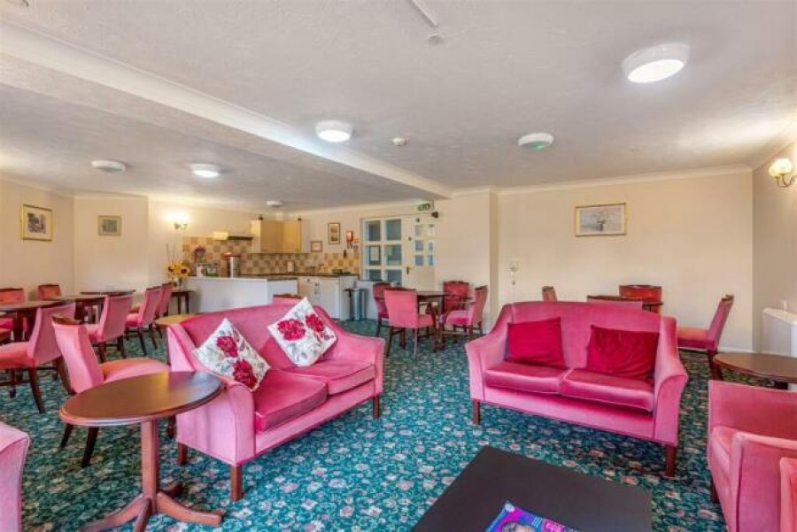Images for Fairbanks Lodge,Furzehill Road, Borehamwood EAID:SIMMONSESTAPI BID:1