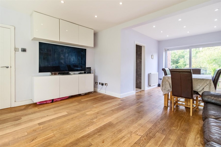 Images for Hillside Avenue, Borehamwood EAID:SIMMONSESTAPI BID:1