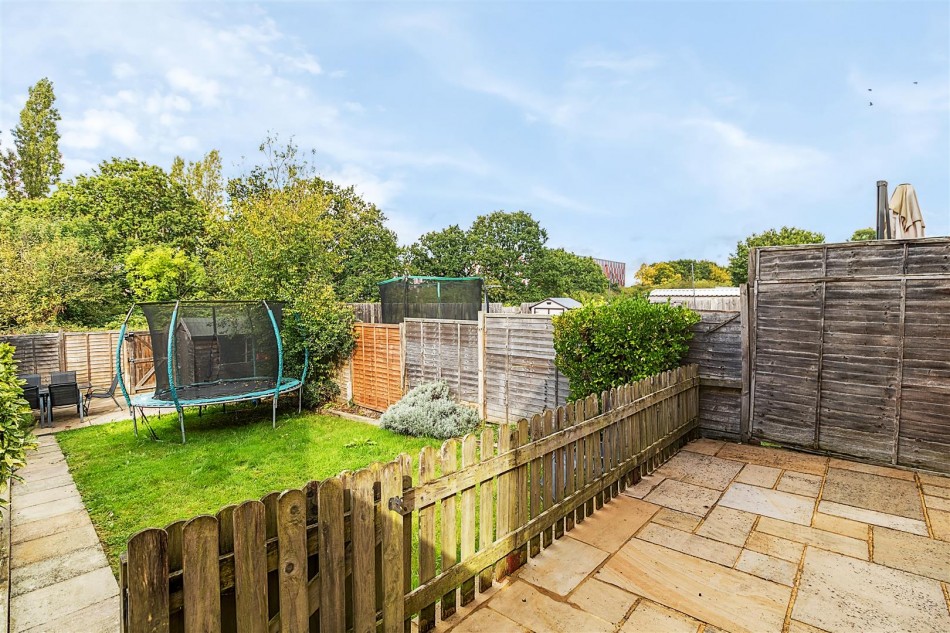 Images for Hillside Avenue, Borehamwood EAID:SIMMONSESTAPI BID:1