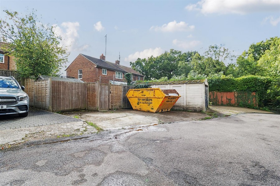 Images for Hillside Avenue, Borehamwood EAID:SIMMONSESTAPI BID:1