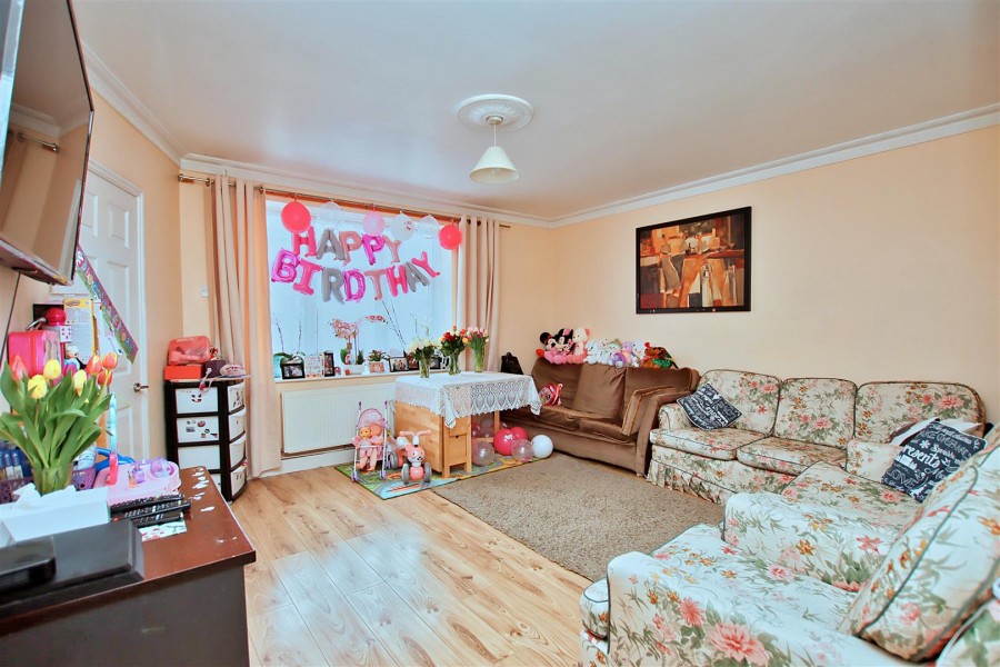 Images for Stevenage Crescent, Borehamwood EAID:SIMMONSESTAPI BID:1