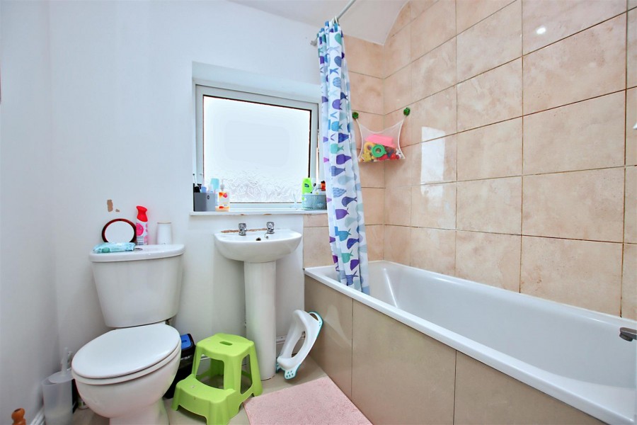 Images for Stevenage Crescent, Borehamwood EAID:SIMMONSESTAPI BID:1