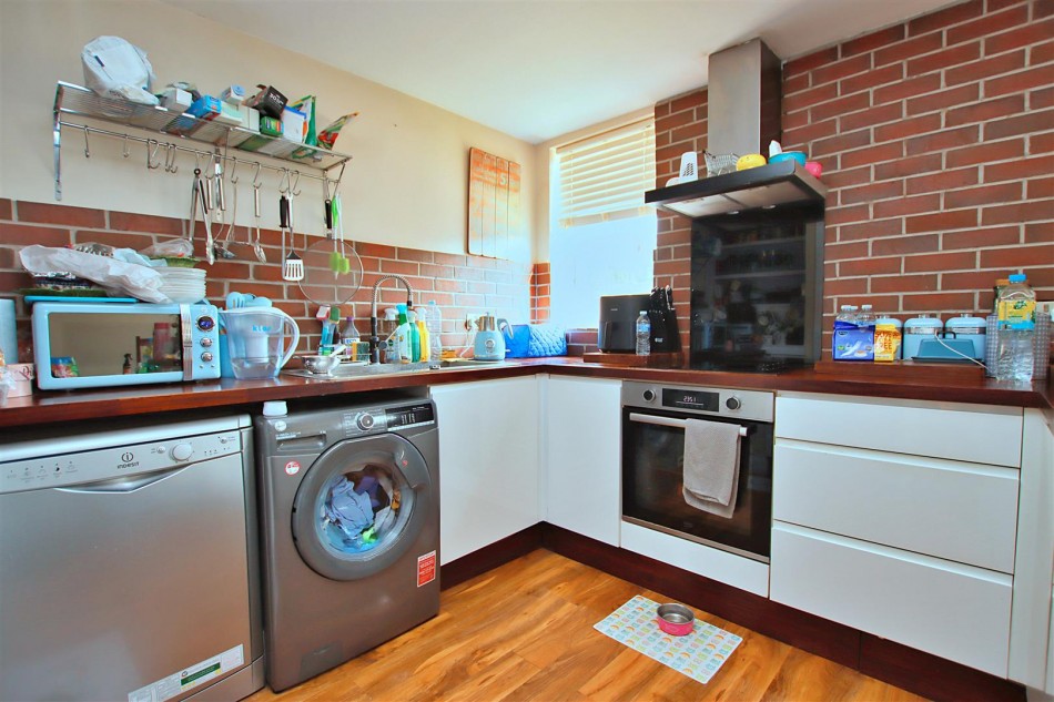 Images for Watling Court,High Street, Elstree EAID:SIMMONSESTAPI BID:1