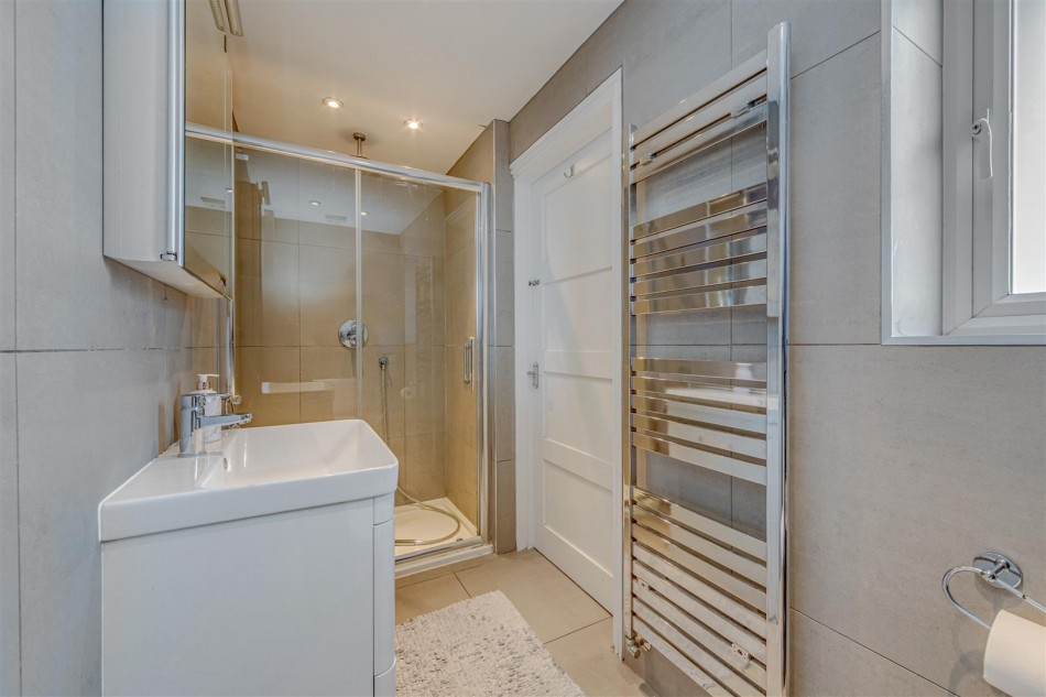 Images for Park Crescent, Elstree EAID:SIMMONSESTAPI BID:1