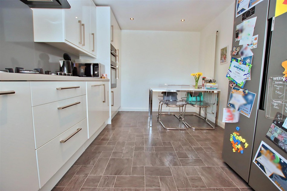 Images for Byron Avenue, Borehamwood EAID:SIMMONSESTAPI BID:1
