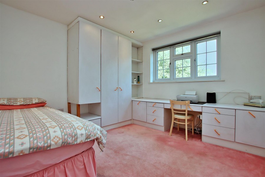 Images for Nicholas Road, Elstree EAID:SIMMONSESTAPI BID:1