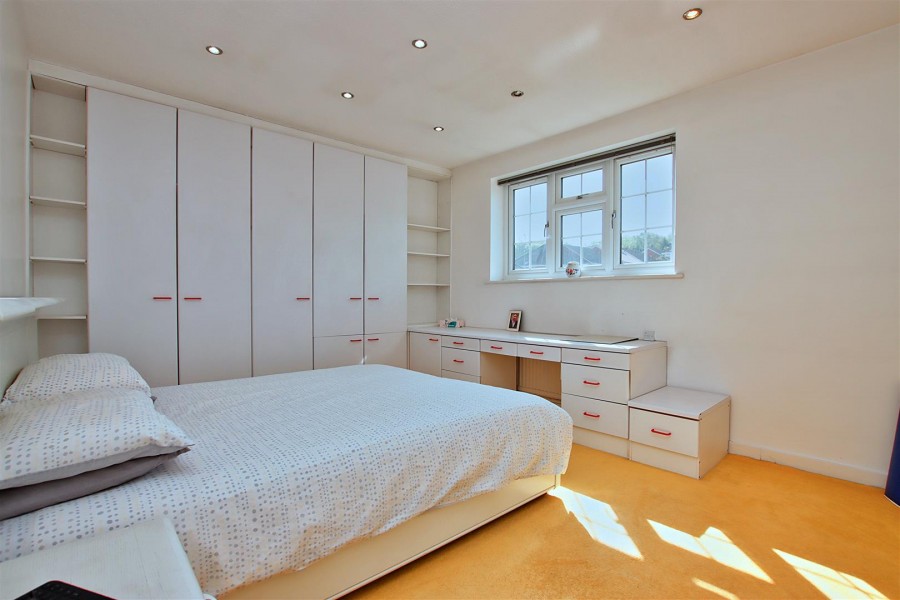 Images for Nicholas Road, Elstree EAID:SIMMONSESTAPI BID:1