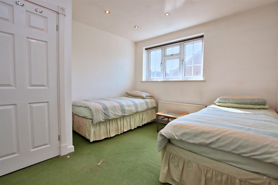 Images for Nicholas Road, Elstree EAID:SIMMONSESTAPI BID:1