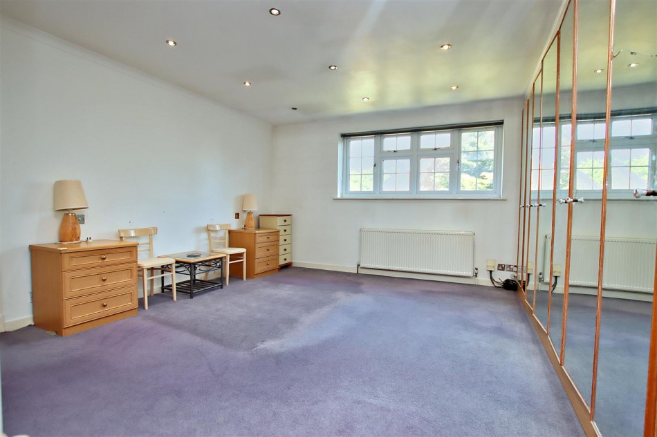 Images for Nicholas Road, Elstree EAID:SIMMONSESTAPI BID:1