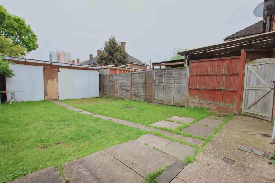 Images for Barton Way, Borehamwood EAID:SIMMONSESTAPI BID:1