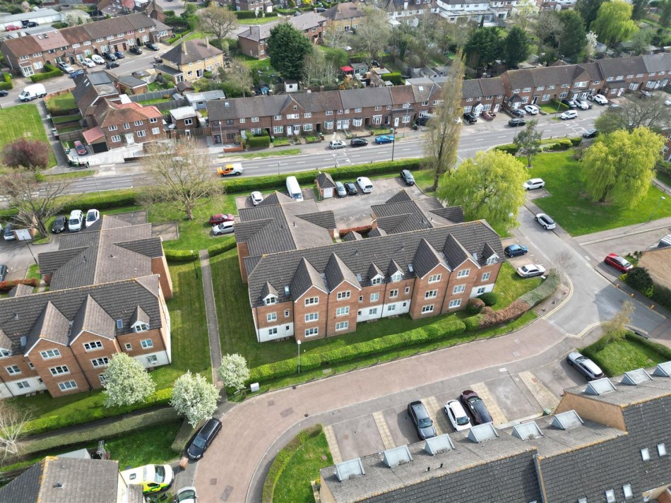 Images for Sommerville Court, Alconbury Close, Borehamwood EAID:SIMMONSESTAPI BID:1