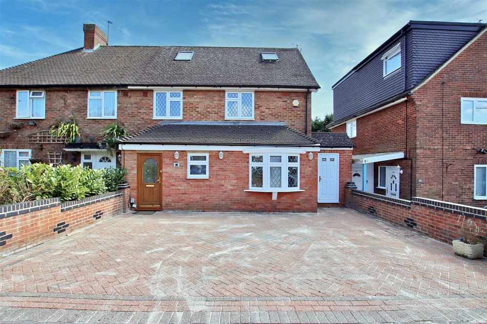Images for Caishowe Road, Borehamwood EAID:SIMMONSESTAPI BID:1
