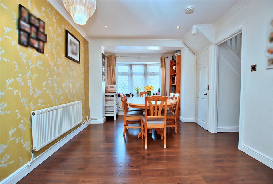 Images for Caishowe Road, Borehamwood EAID:SIMMONSESTAPI BID:1
