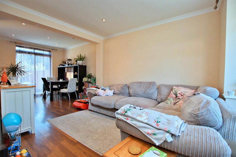 Images for Allerton Road, Borehamwood EAID:SIMMONSESTAPI BID:1