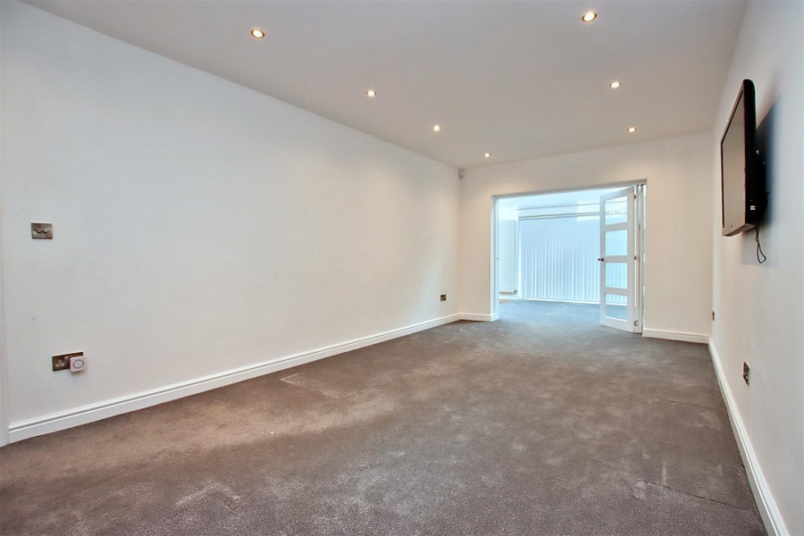 Images for Grosvenor Road, Borehamwood EAID:SIMMONSESTAPI BID:1