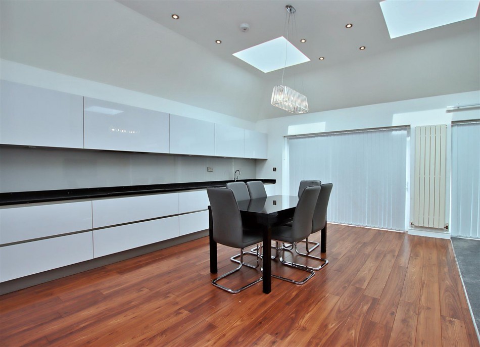 Images for Grosvenor Road, Borehamwood EAID:SIMMONSESTAPI BID:1