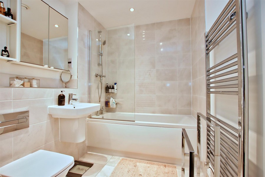 Images for Heaton House,Thurston Way, Borehamwood EAID:SIMMONSESTAPI BID:1