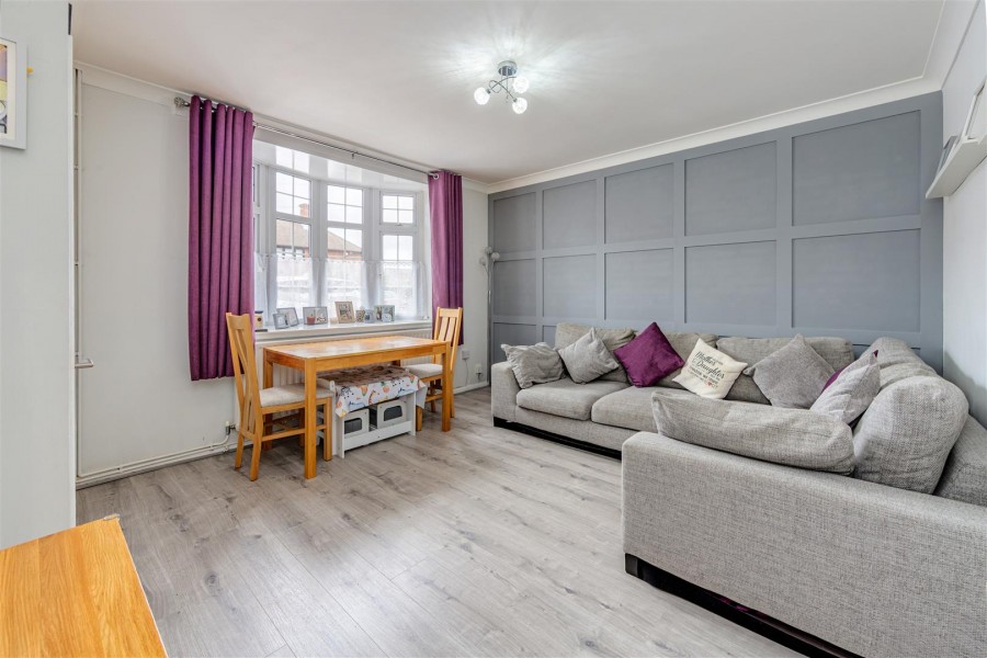 Images for Buckingham Road, Borehamwood EAID:SIMMONSESTAPI BID:1