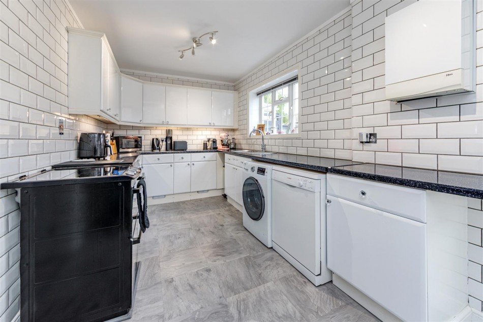 Images for Buckingham Road, Borehamwood EAID:SIMMONSESTAPI BID:1