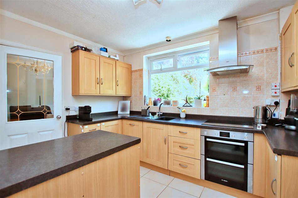 Images for Aycliffe Road, Borehamwood EAID:SIMMONSESTAPI BID:1