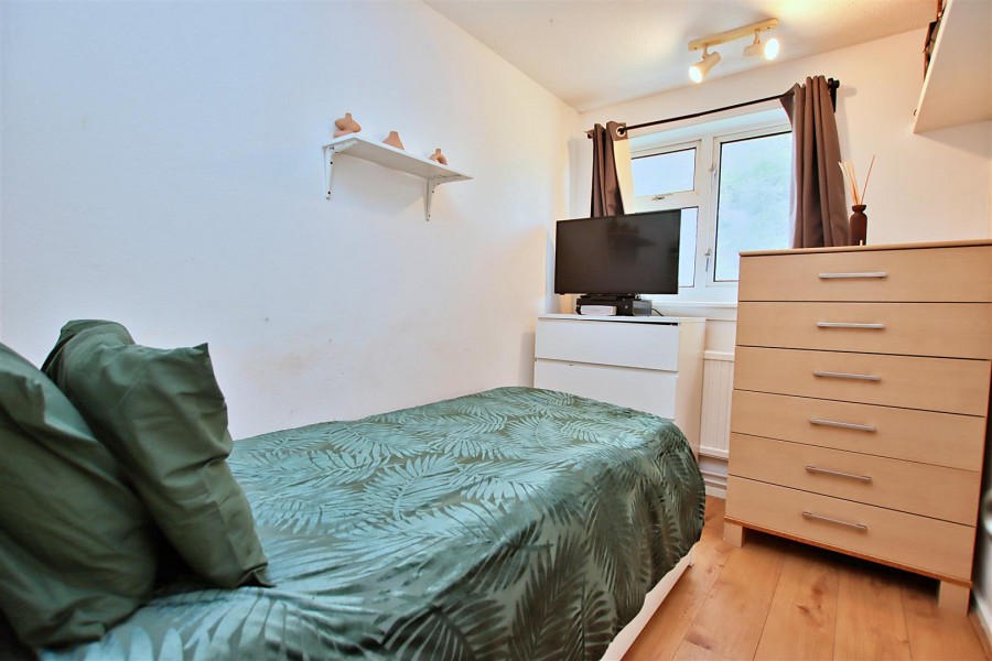 Images for Byron Avenue, Borehamwood EAID:SIMMONSESTAPI BID:1