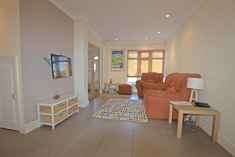 Images for Whitehouse Avenue, Borehamwood EAID:SIMMONSESTAPI BID:1
