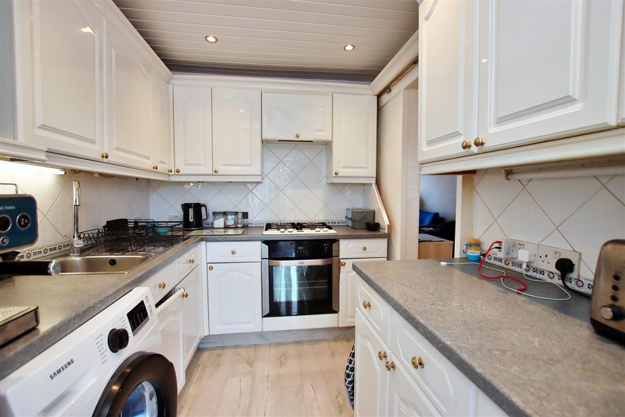 Images for Whitehouse Avenue, Borehamwood EAID:SIMMONSESTAPI BID:1