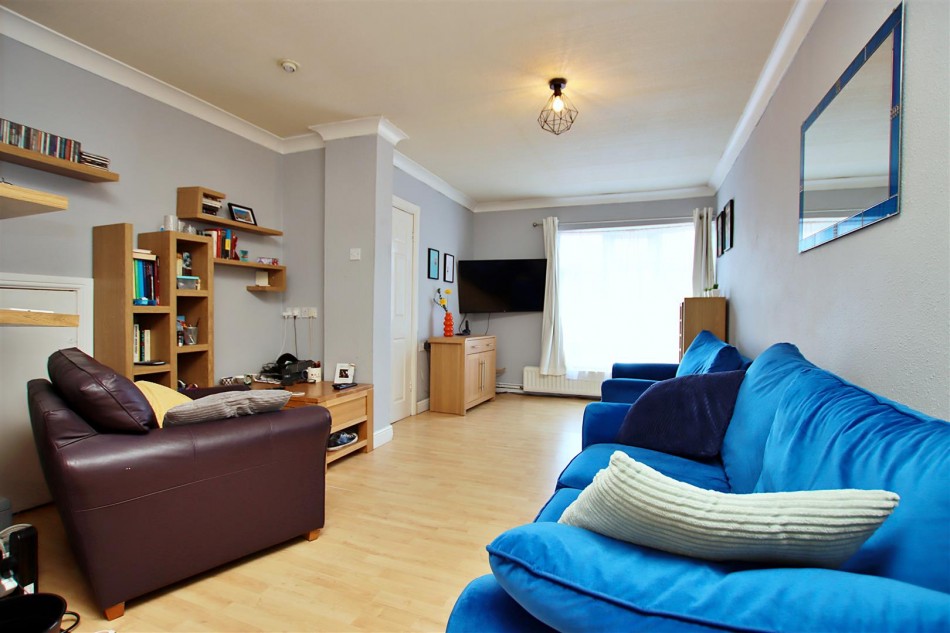 Images for Whitehouse Avenue, Borehamwood EAID:SIMMONSESTAPI BID:1