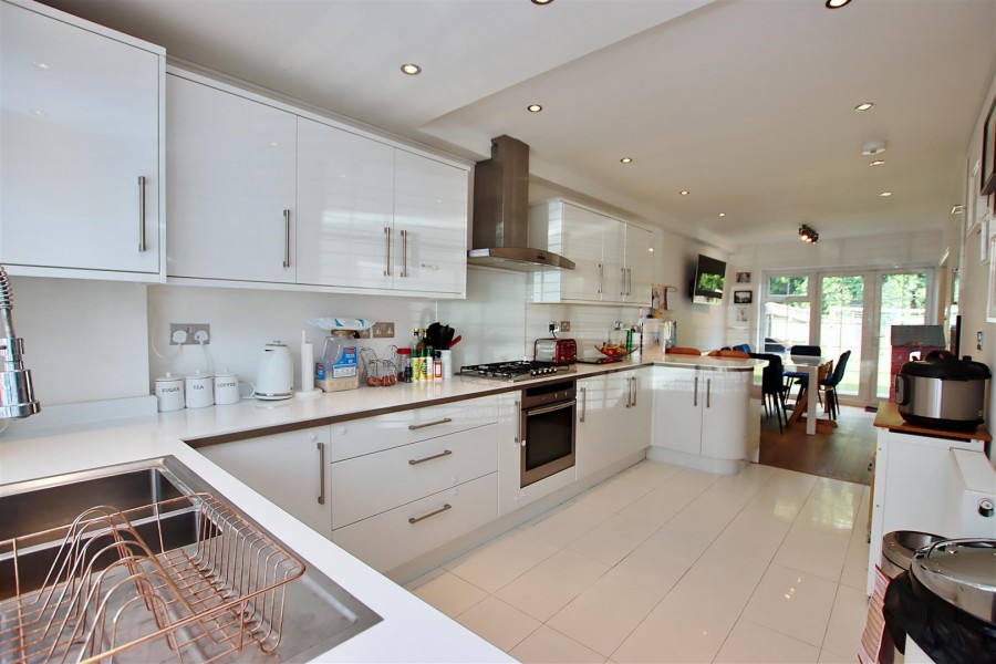 Images for Cavendish Crescent, Elstree EAID:SIMMONSESTAPI BID:1