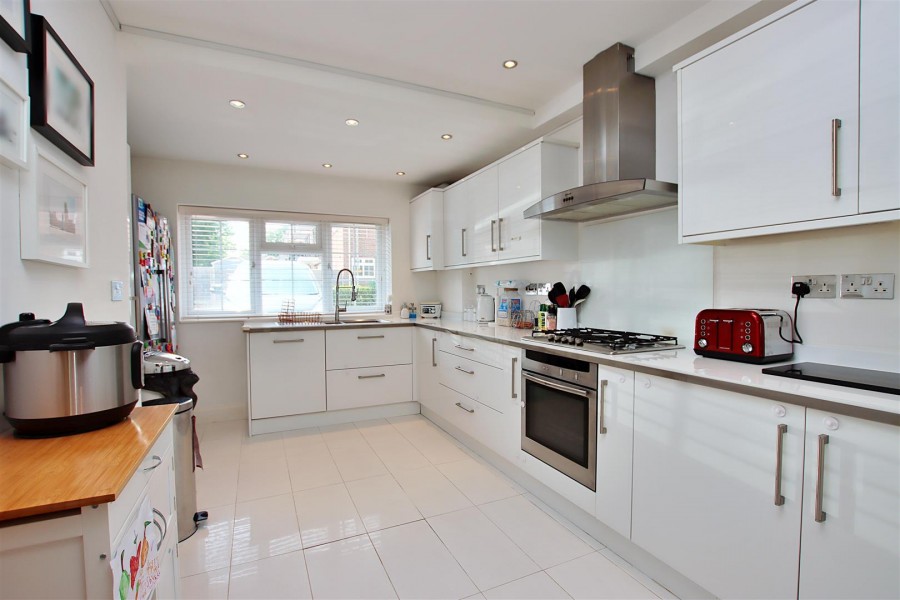 Images for Cavendish Crescent, Elstree EAID:SIMMONSESTAPI BID:1