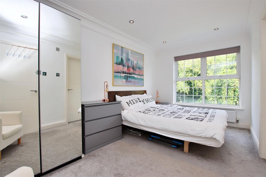 Images for Cavendish Crescent, Elstree EAID:SIMMONSESTAPI BID:1