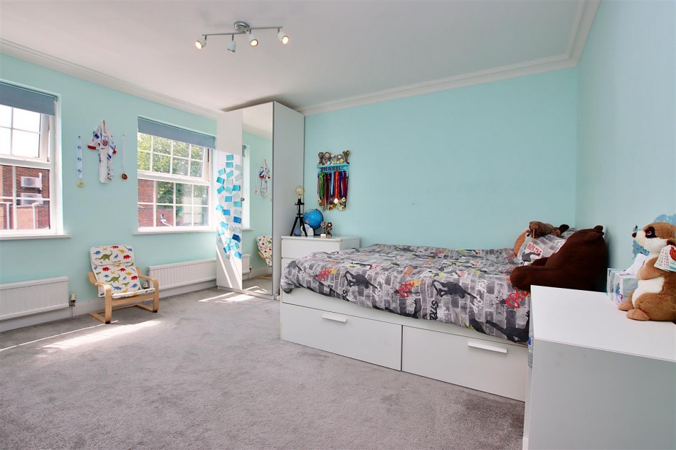 Images for Cavendish Crescent, Elstree EAID:SIMMONSESTAPI BID:1