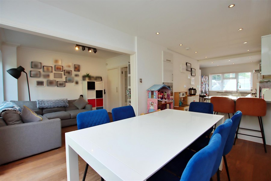 Images for Cavendish Crescent, Elstree EAID:SIMMONSESTAPI BID:1