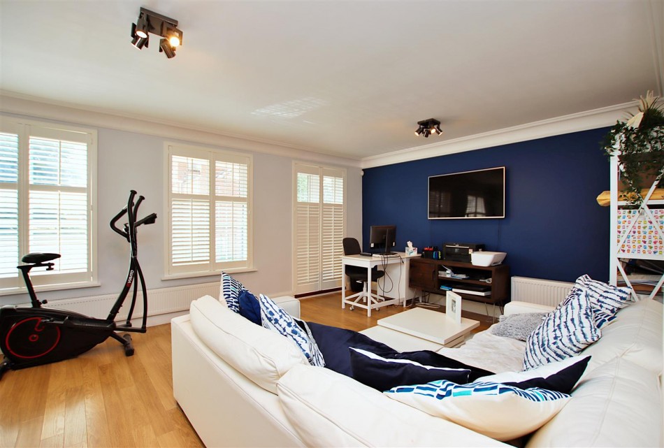 Images for Cavendish Crescent, Elstree EAID:SIMMONSESTAPI BID:1