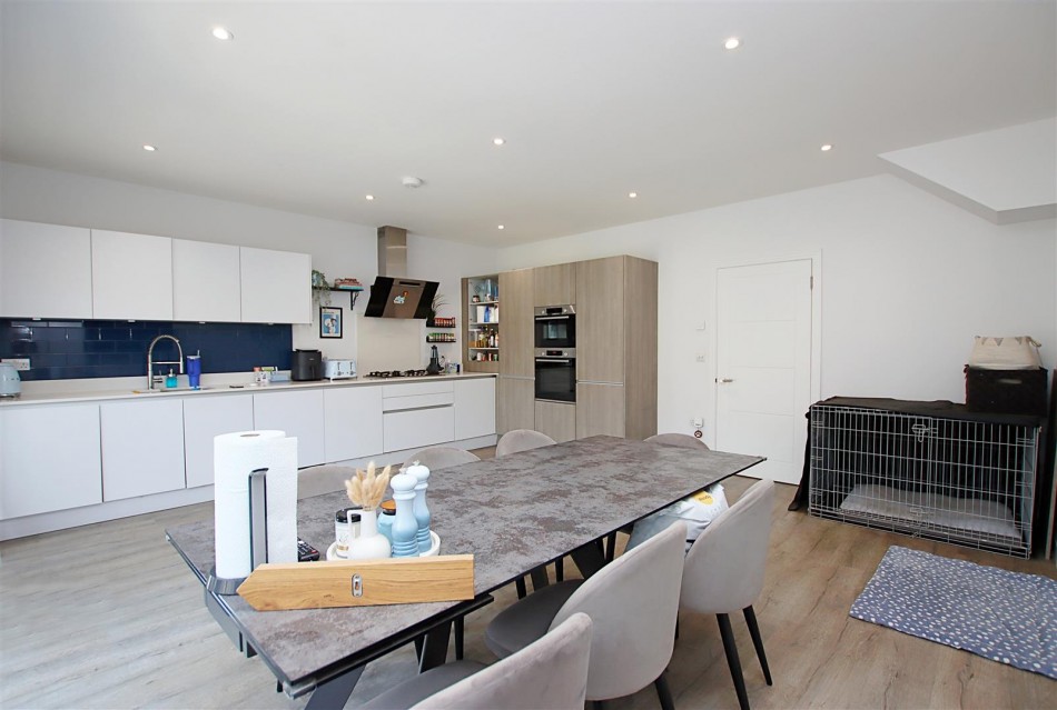 Images for Shenley Road, Borehamwood EAID:SIMMONSESTAPI BID:1