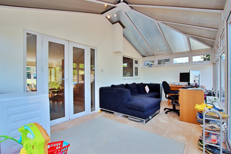 Images for Milton Drive, Borehamwood EAID:SIMMONSESTAPI BID:1
