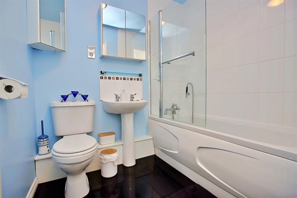 Images for Fitzwilliam Court,Eaton Way, Borehamwood EAID:SIMMONSESTAPI BID:1