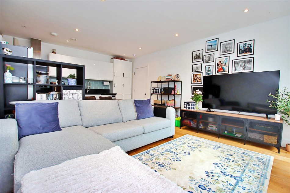Images for Elstree Way, Borehamwood EAID:SIMMONSESTAPI BID:1