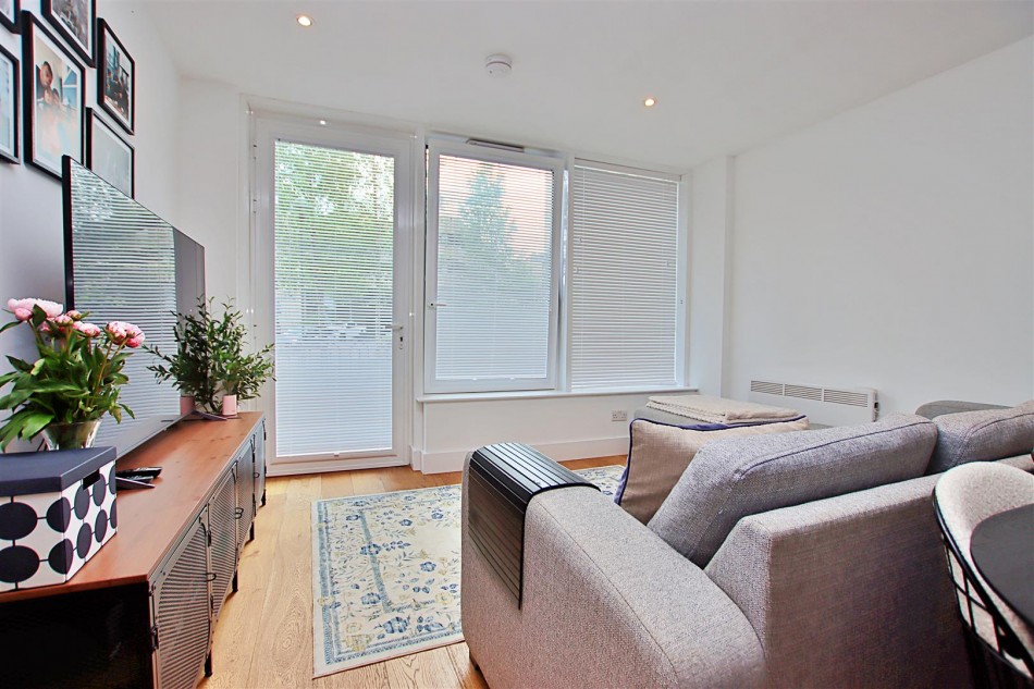Images for Elstree Way, Borehamwood EAID:SIMMONSESTAPI BID:1