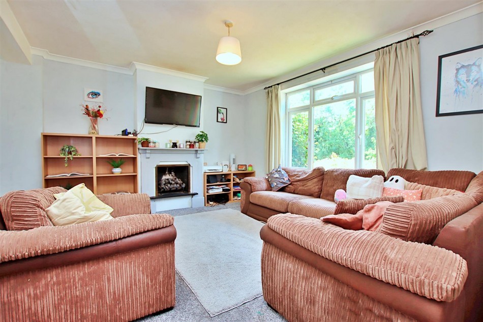 Images for Furzehill Road, Borehamwood EAID:SIMMONSESTAPI BID:1