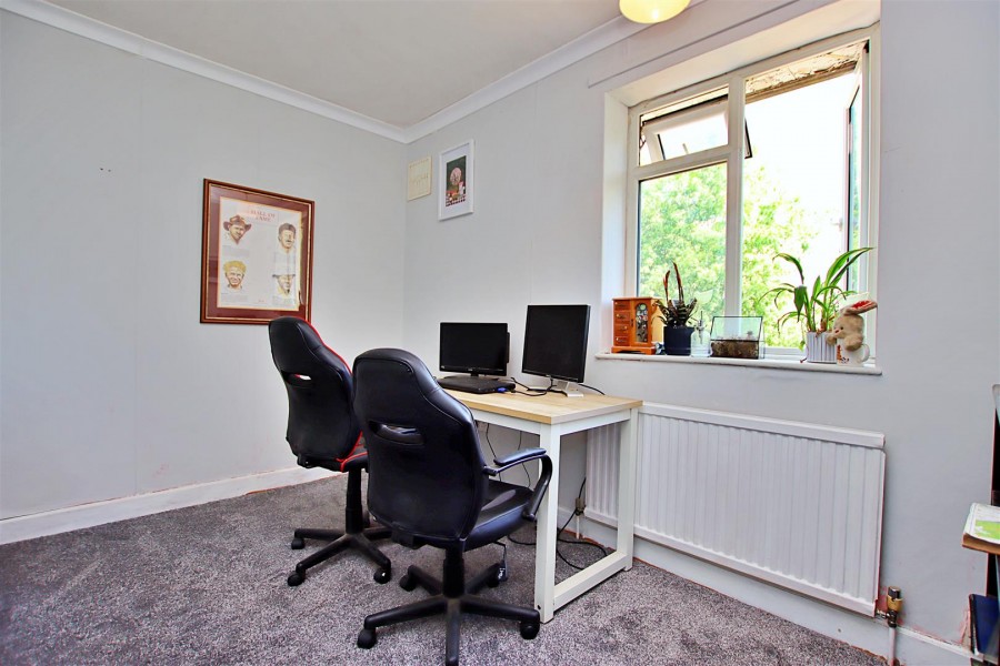 Images for Furzehill Road, Borehamwood EAID:SIMMONSESTAPI BID:1