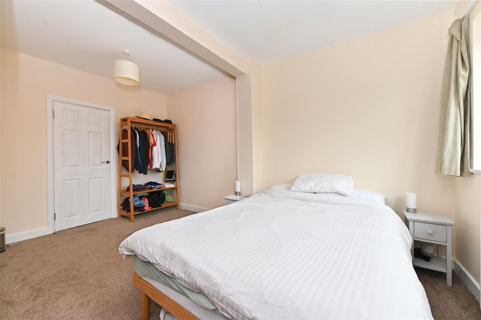 Images for Cardinal Avenue, Borehamwood EAID:SIMMONSESTAPI BID:1