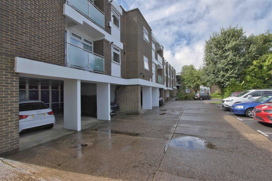 Images for The Reddings,Red Road, Borehamwood EAID:SIMMONSESTAPI BID:1