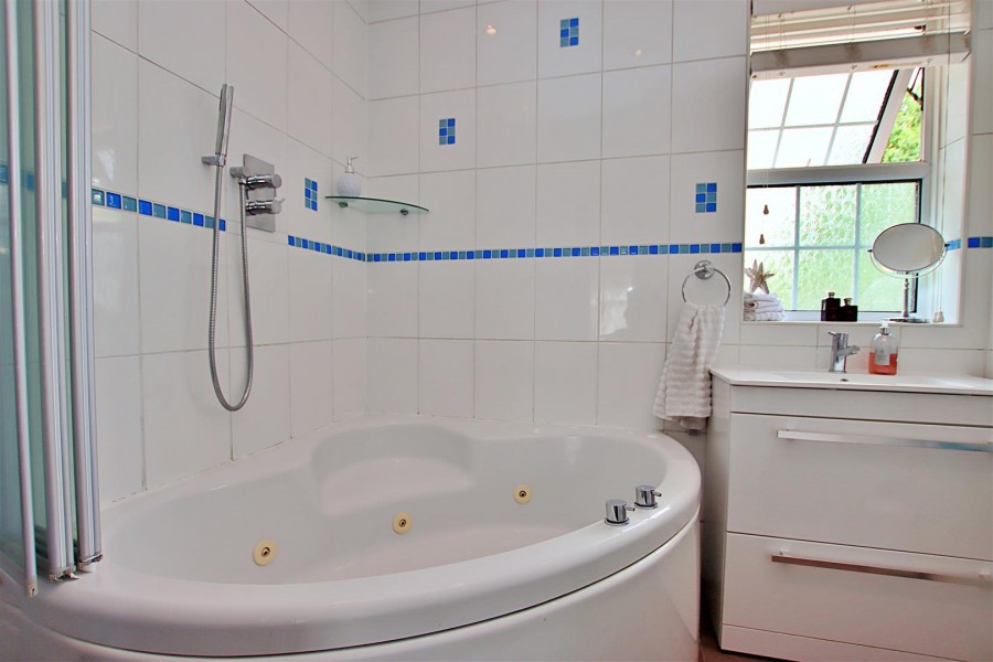 Images for Edulf Road, Borehamwood EAID:SIMMONSESTAPI BID:1